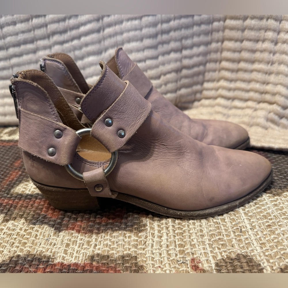 Frye Ray Harness Back Zip Bootie in Lilac